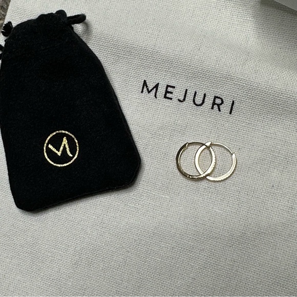 Mejuri Pavé Diamond Small Hoops - Picture 7 of 12